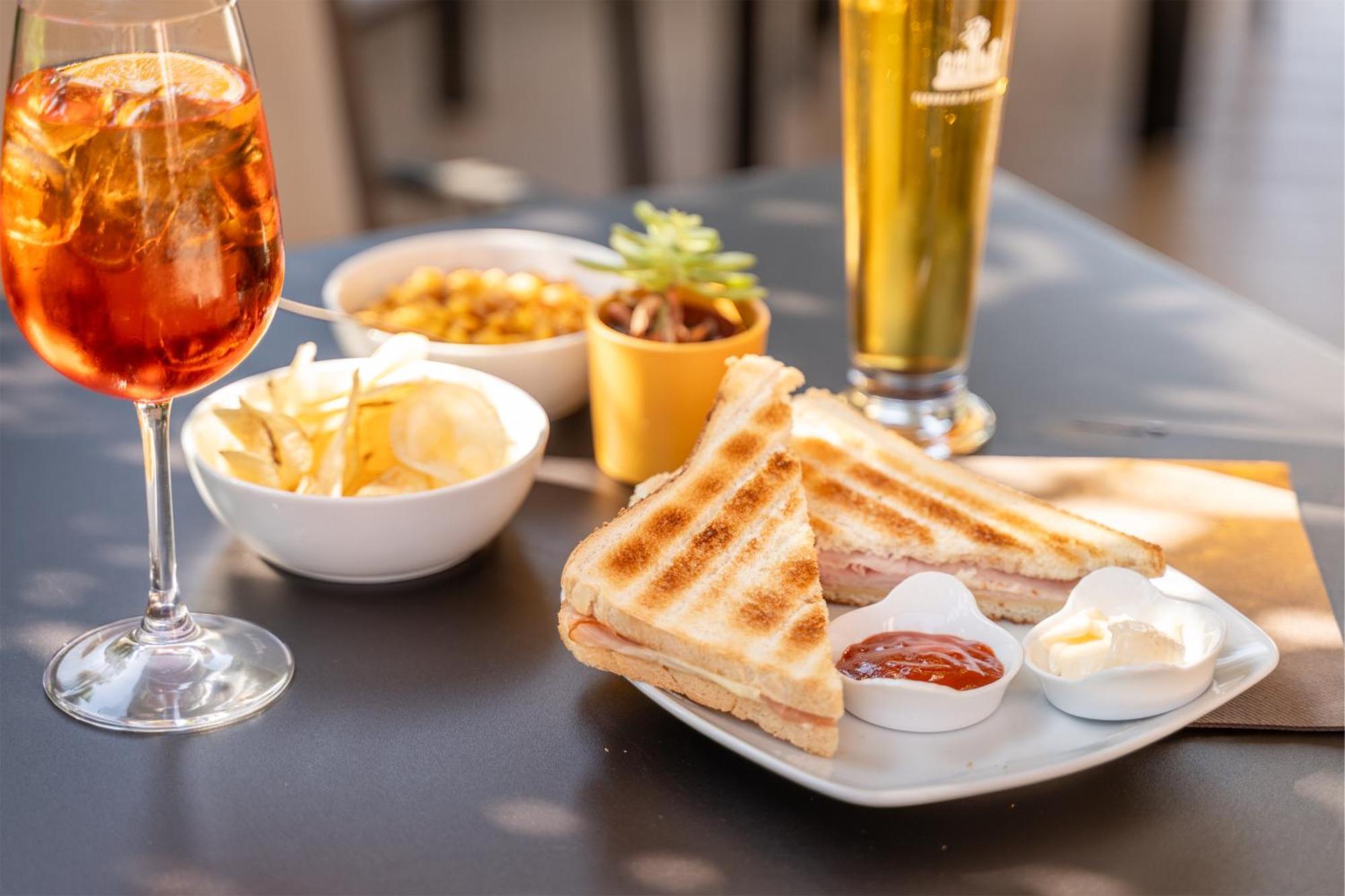 Hotel Al Castello 토리델베나코 외부 사진