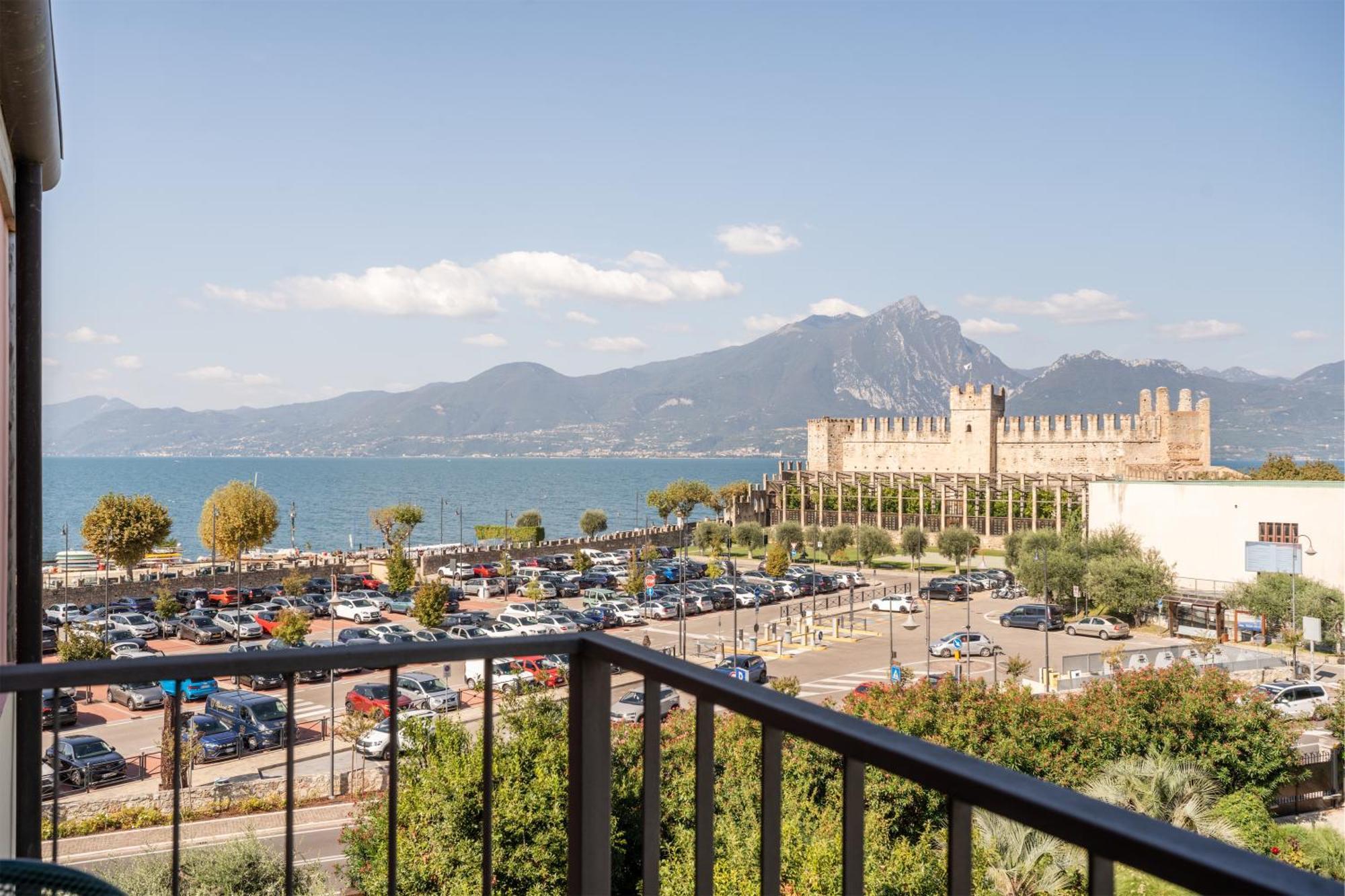 Hotel Al Castello 토리델베나코 외부 사진