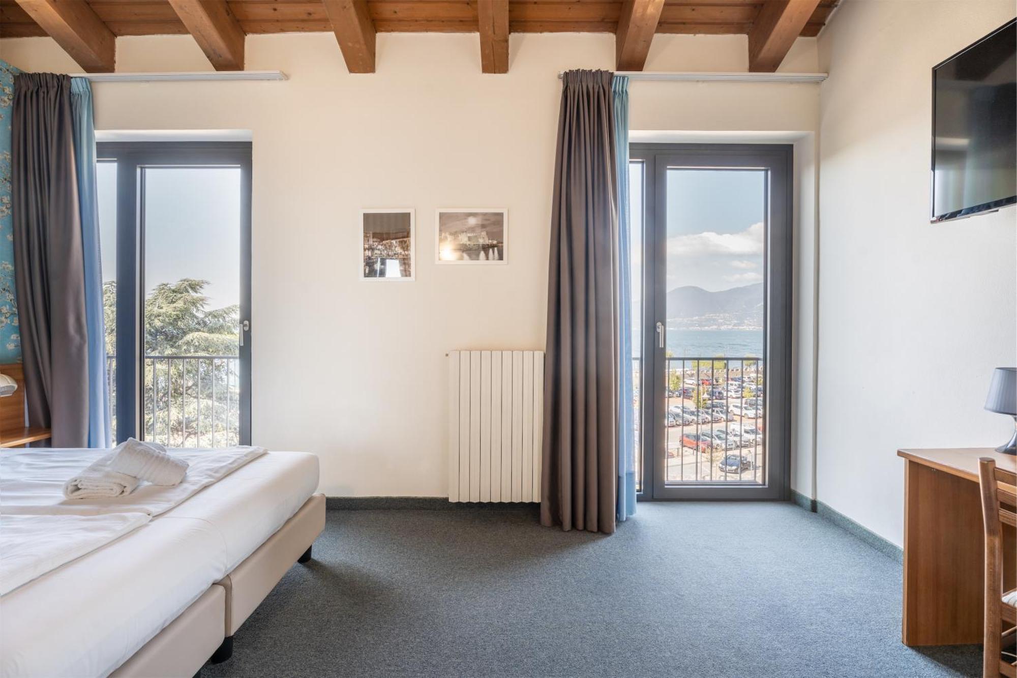 Hotel Al Castello 토리델베나코 외부 사진
