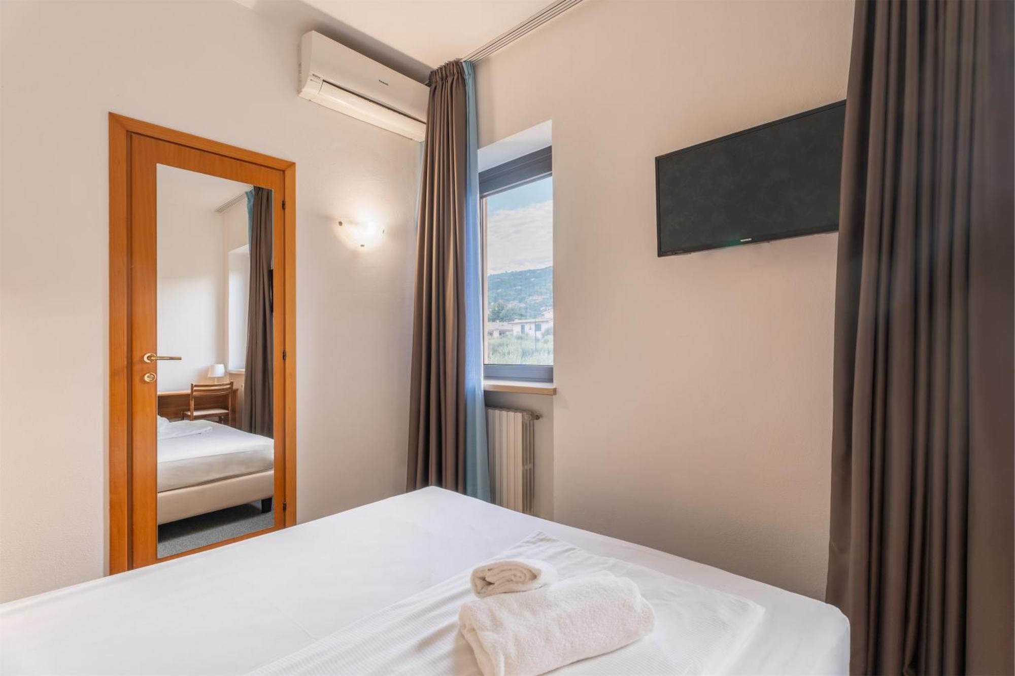 Hotel Al Castello 토리델베나코 외부 사진